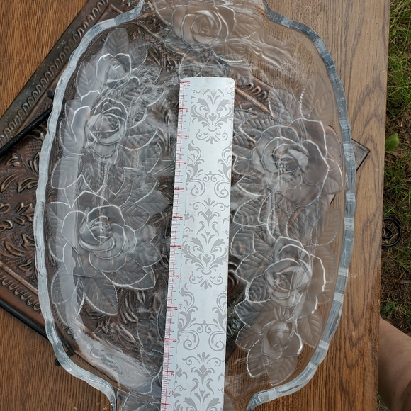 Mikasa Winter Frosted Rose Platter - Picture 5 of 5